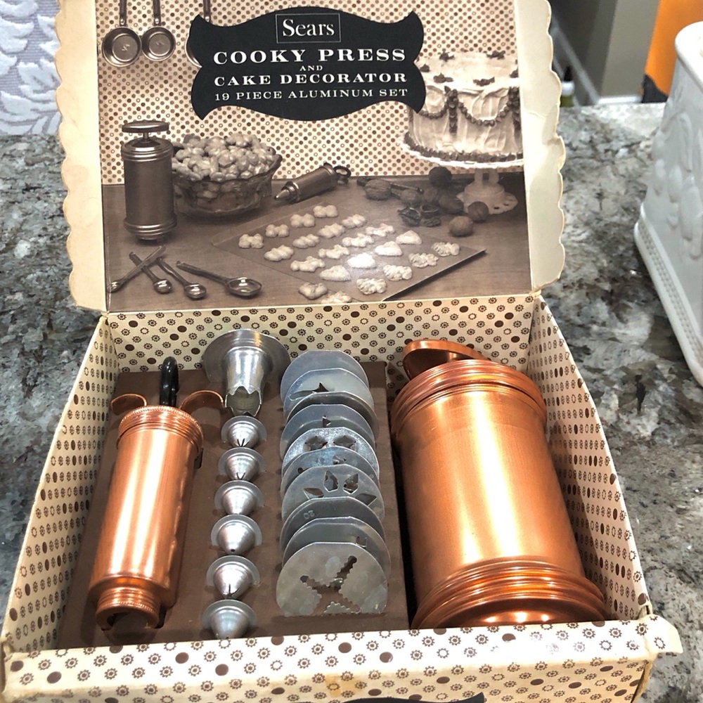 SOLD Vintage Sears Cooky Press and Cake Decorator in Box Complete 19 Piece Set